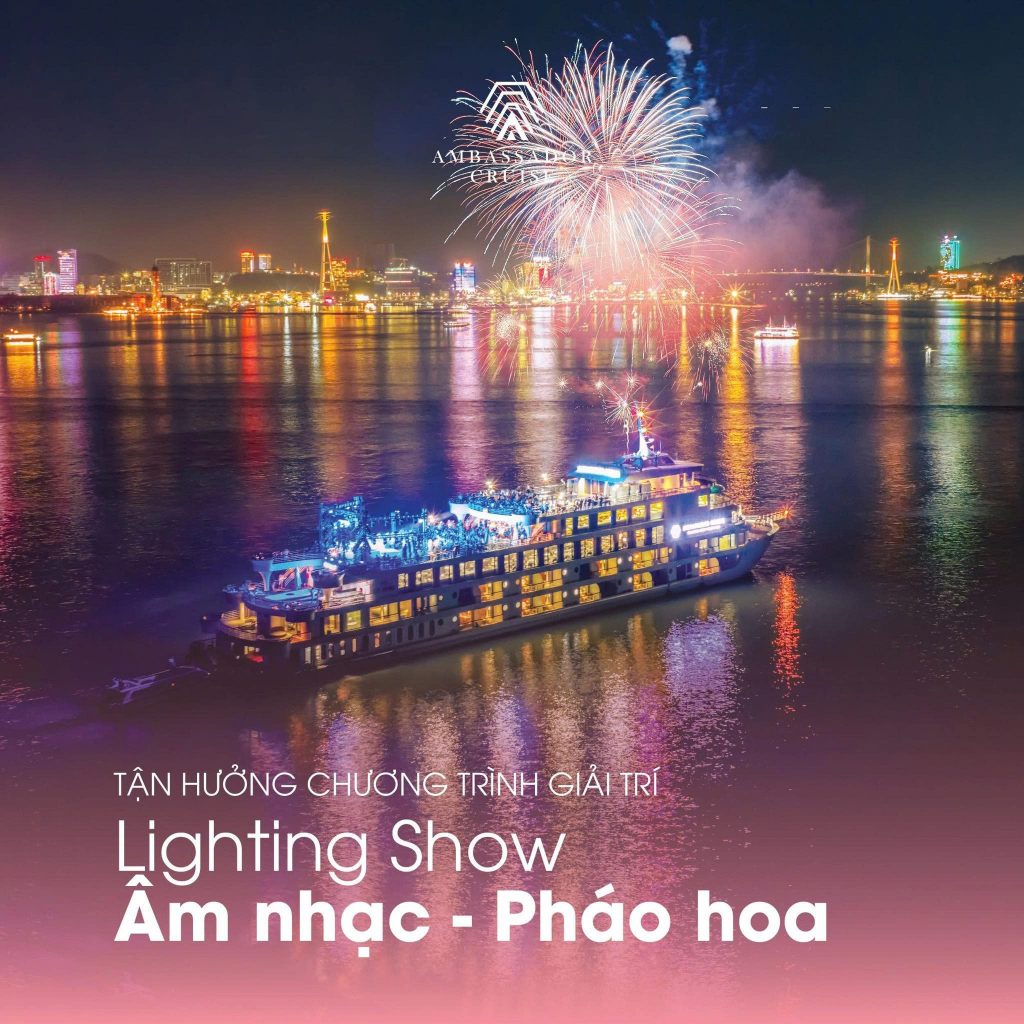 Du thuyền Ambassador Hạ Long tặng đồ uống cho khách hàng Nữ dịp 8/3